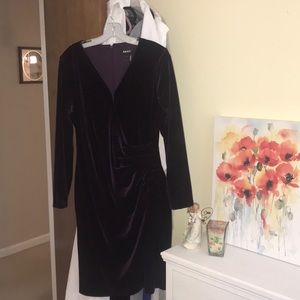 DKNY velvet burgundy Knee length cocktail dress